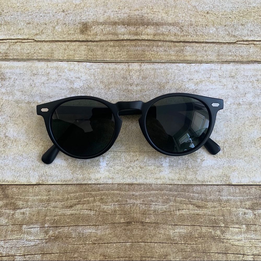 black Retro Style Sunglasses brand new